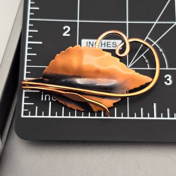 VTG Renoir Copper 'Leafsong' Brooch Pin Curling Stem Design Nature Signed - Picture 6 of 6